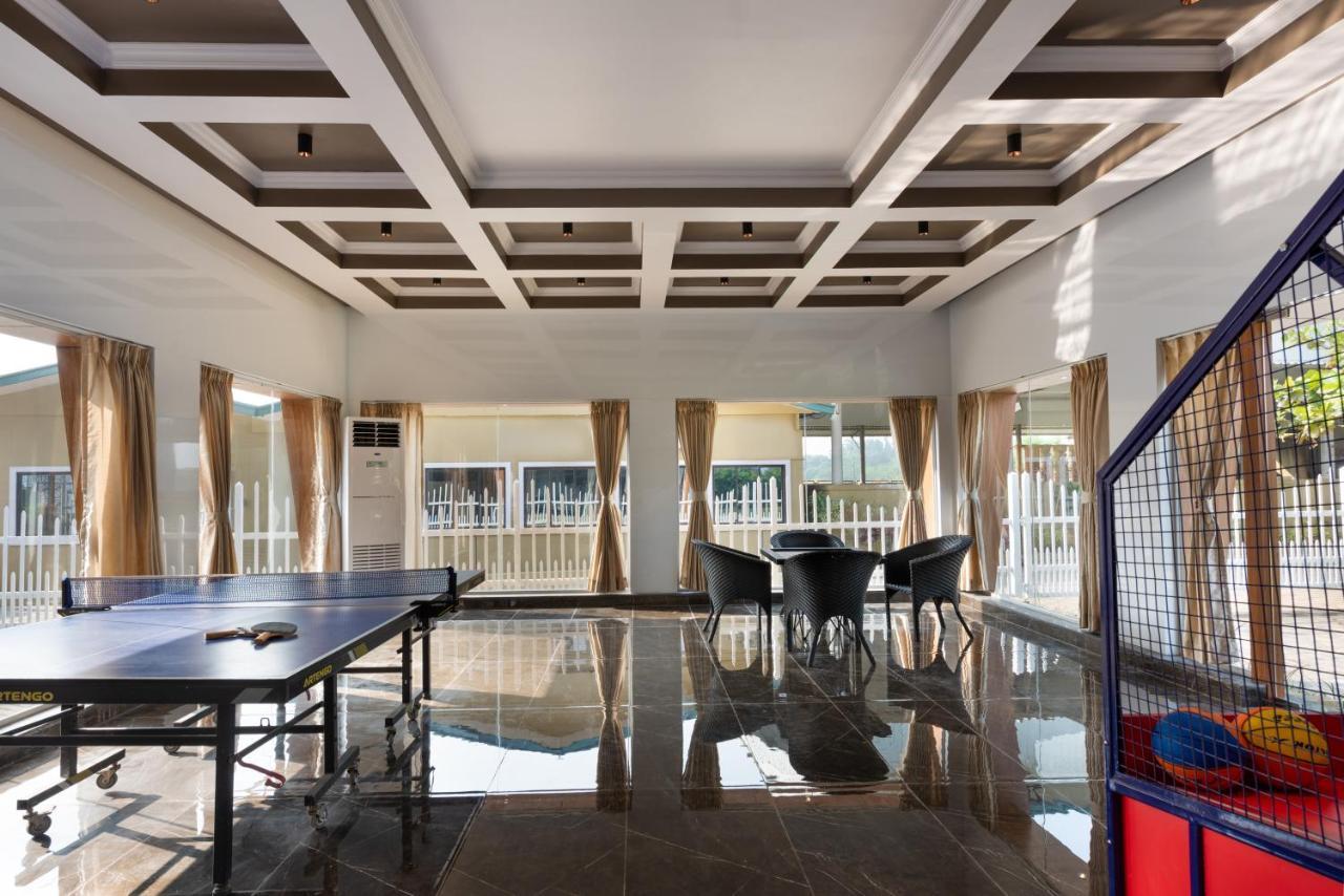 Paramount Riverfront Resort & Spa, Karjat Eksteriør bilde