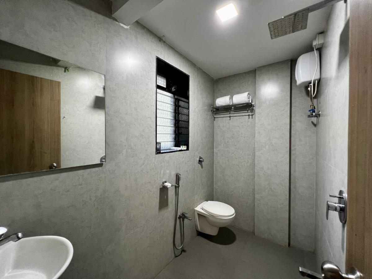Paramount Riverfront Resort & Spa, Karjat Eksteriør bilde